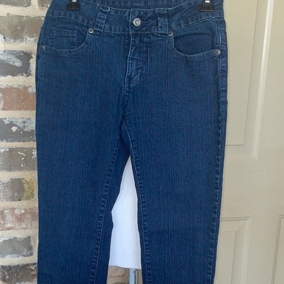Fashion Nova VSX Straight Leg Jeans Dark Wash Embellished Pocket Jeans Size 4 - Picture 9 of 10